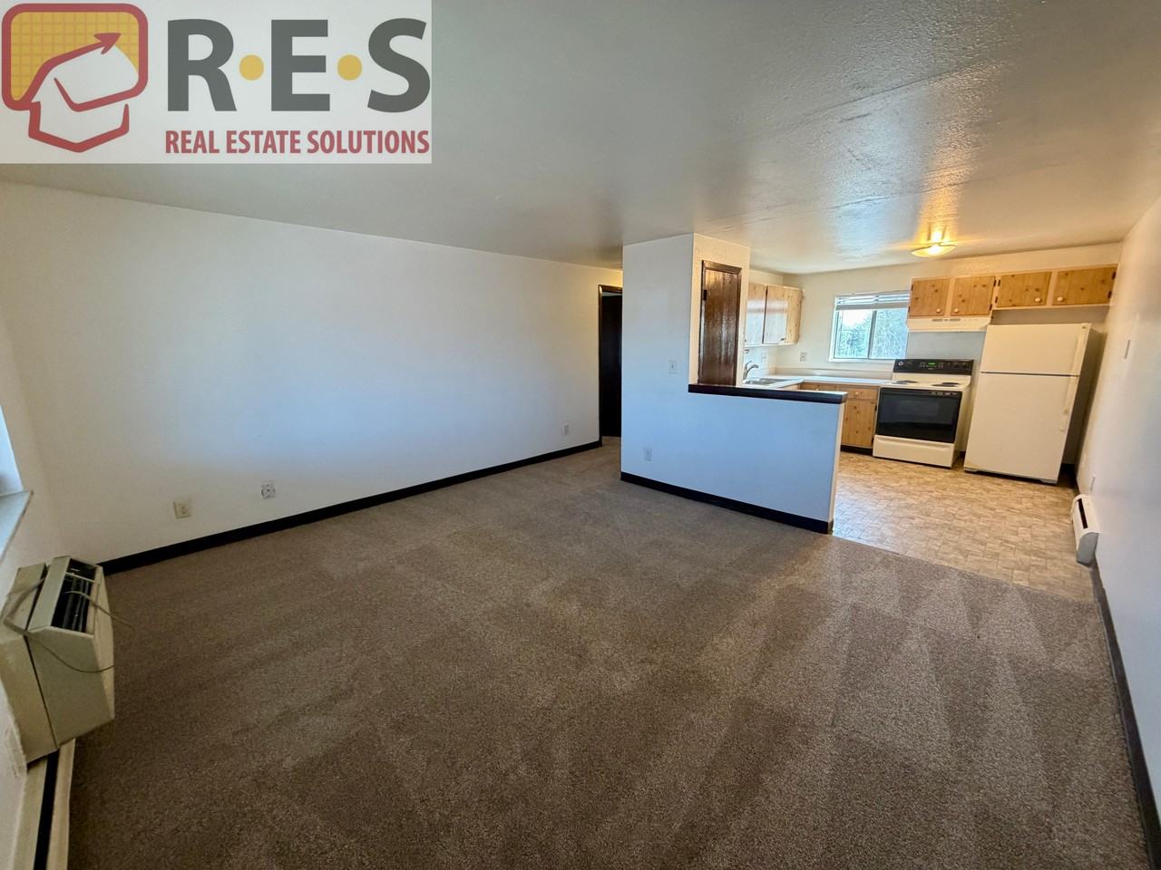 1080 S Eliot St #302 - Photo 4 of 7