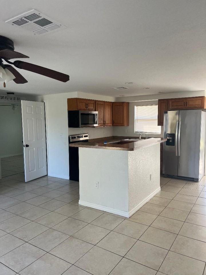 6300 Limerick Ave - Photo 3 of 14