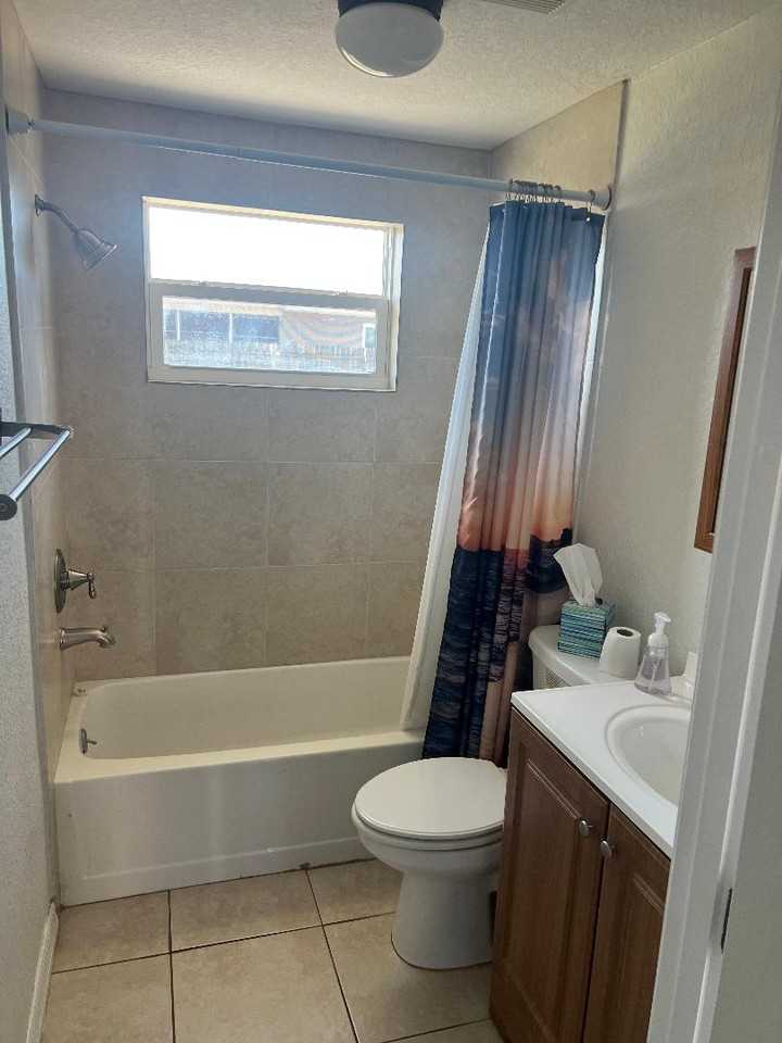 6300 Limerick Ave - Photo 5 of 14