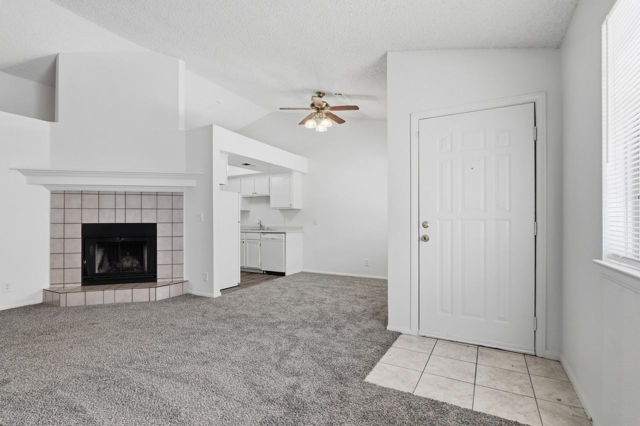 5355 Rod Ct #101 - Photo 6 of 25