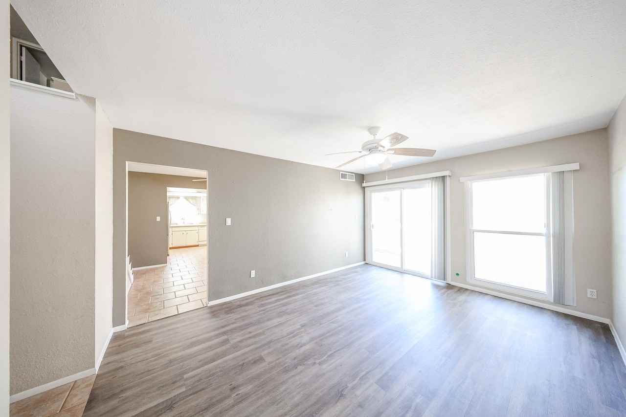 4555 W Continental Dr - Photo 5 of 50