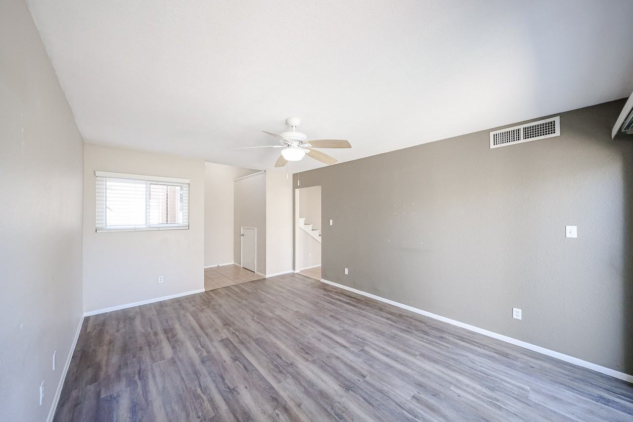 4555 W Continental Dr - Photo 6 of 50