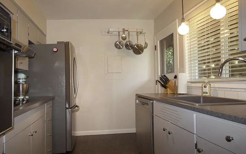 3024 Sw Florida Ct #2 - Photo 2 of 10