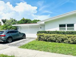 featured image of 1121 N 40th Ave