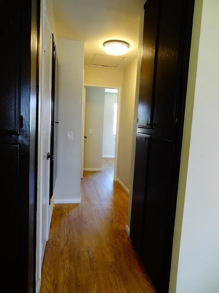 24311 Canyon Lake Dr N - Photo 6 of 12