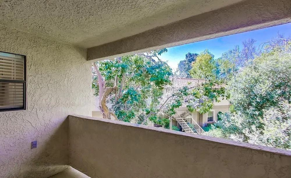 10305 Azuaga St - Photo 6 of 7