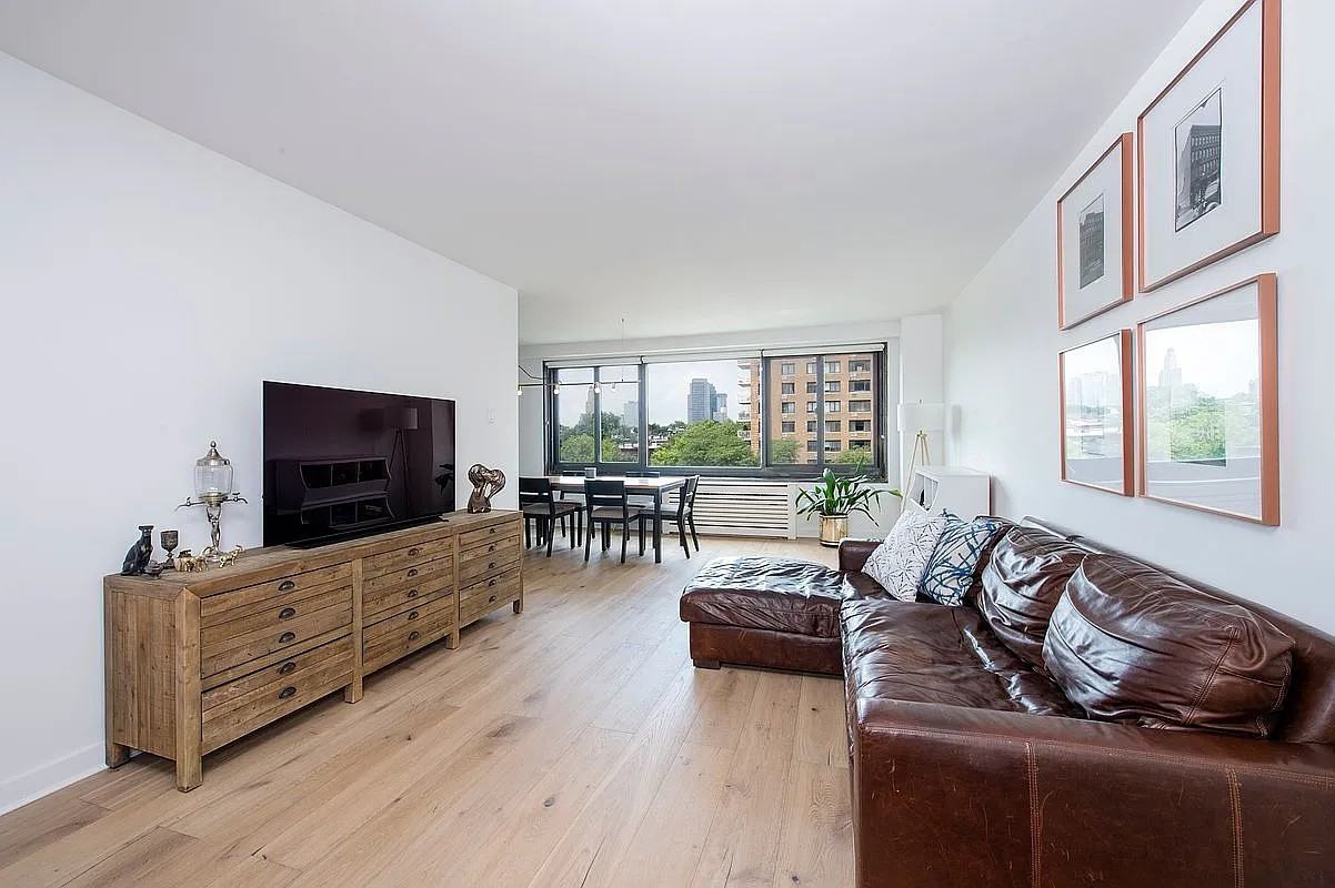 195 Willoughby Ave - Photo 7 of 7