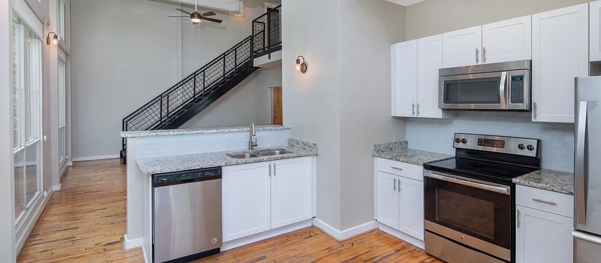 250 10th St Ne - Photo 2 of 6