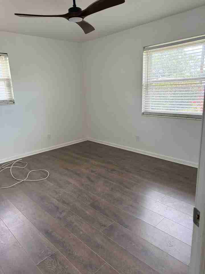 4429 W Iowa Ave #NA - Photo 5 of 7