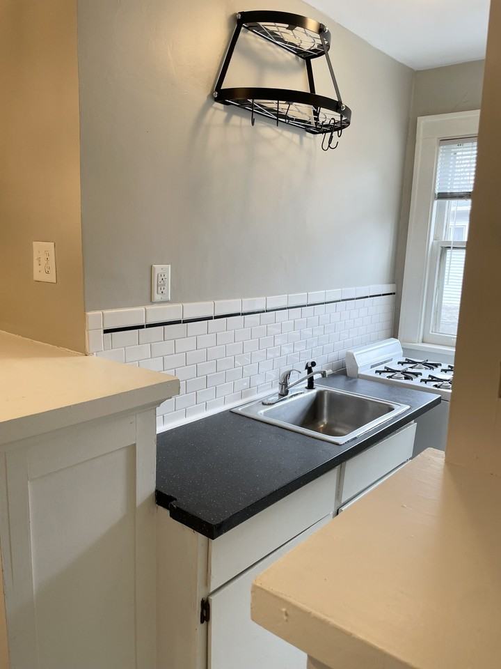 Ashland & Laurel Apartments - Photo 6 of 49
