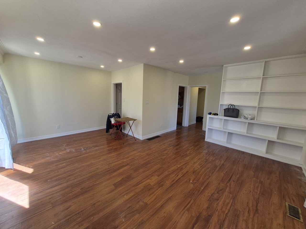 58 Mooregate Avenue #Main - Photo 3 of 21