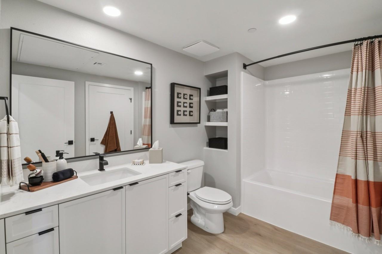 VAYA on Axia - Photo 7 of 27