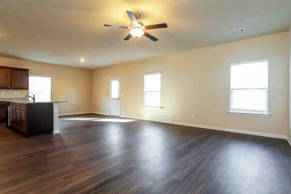 704 Plow Pt - Photo 4 of 17