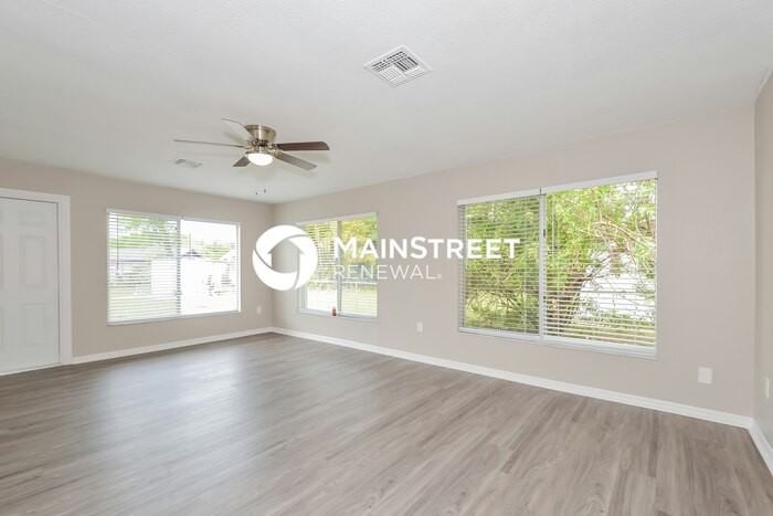 3019 Clay Cir - Photo 3 of 16