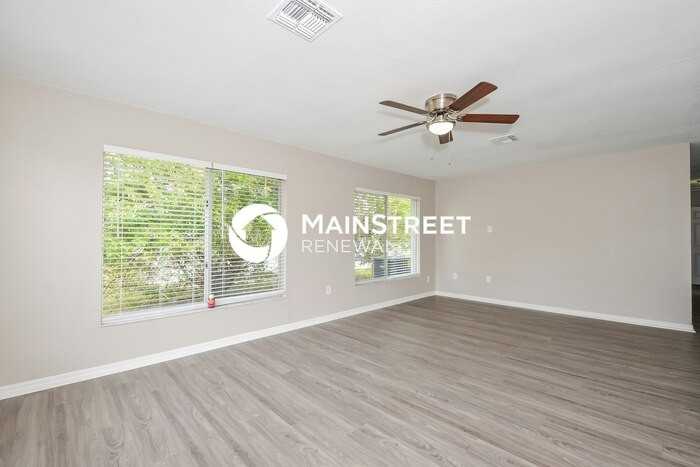 3019 Clay Cir - Photo 5 of 16