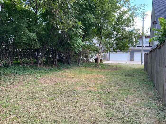 1716 4th Ave N - Photo 2 of 33