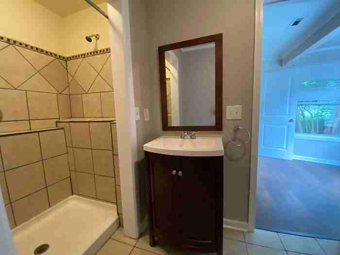 1716 4th Ave N - Photo 6 of 33