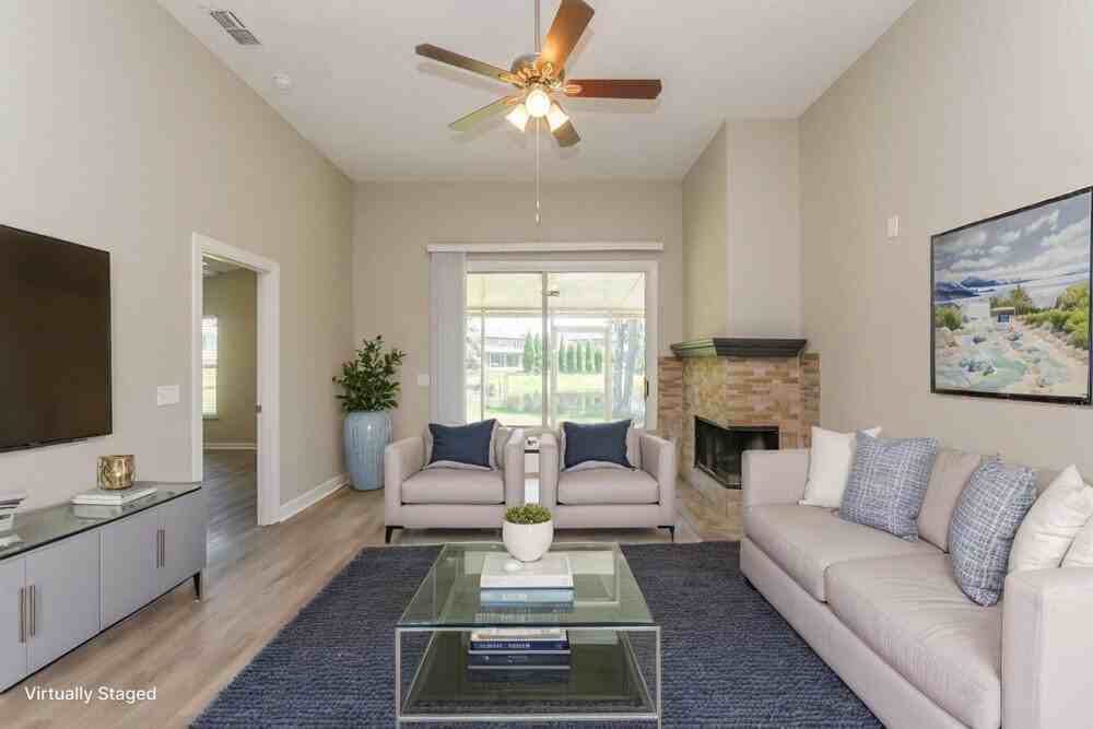 10243 Allenwood Dr - Photo 3 of 19