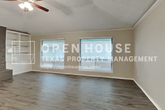 4718 Lost Lake Ln - Photo 6 of 20