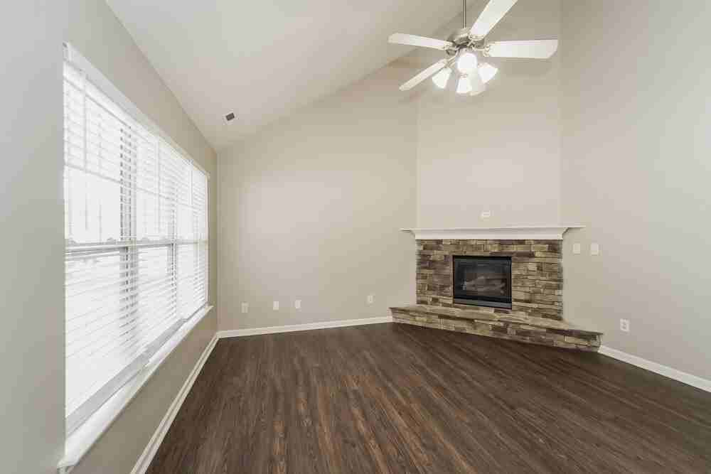 734 Ablow Dr - Photo 6 of 17