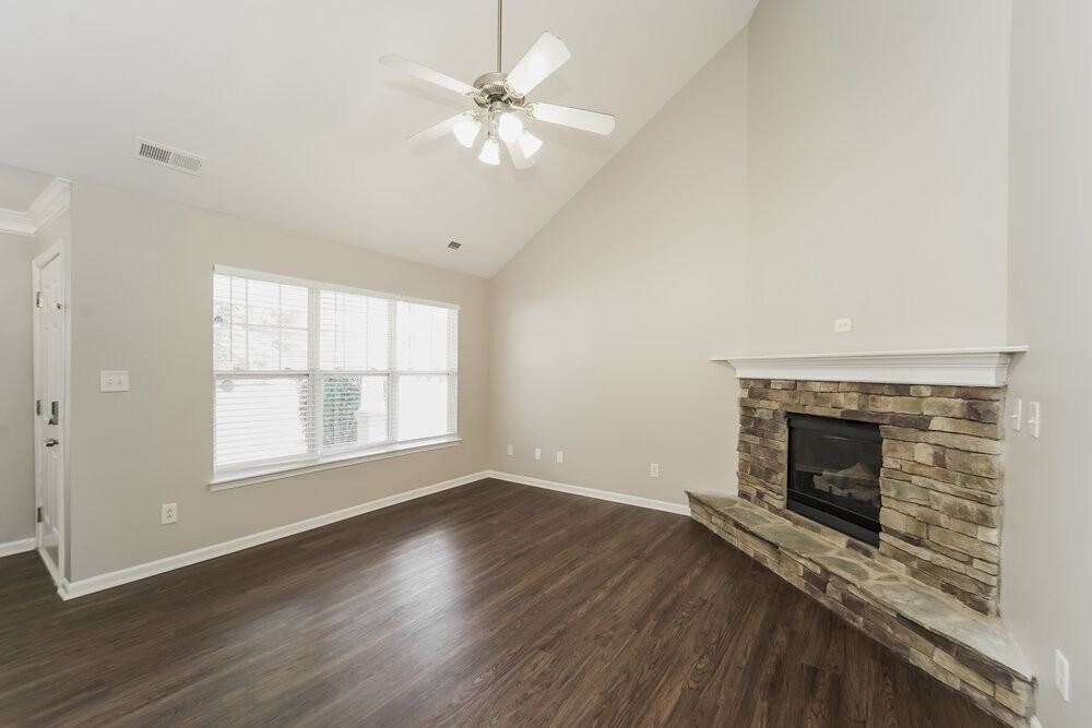 734 Ablow Dr - Photo 7 of 17