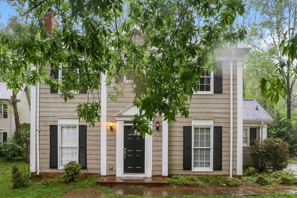 2134 Dembrigh Ln - Photo 4 of 17