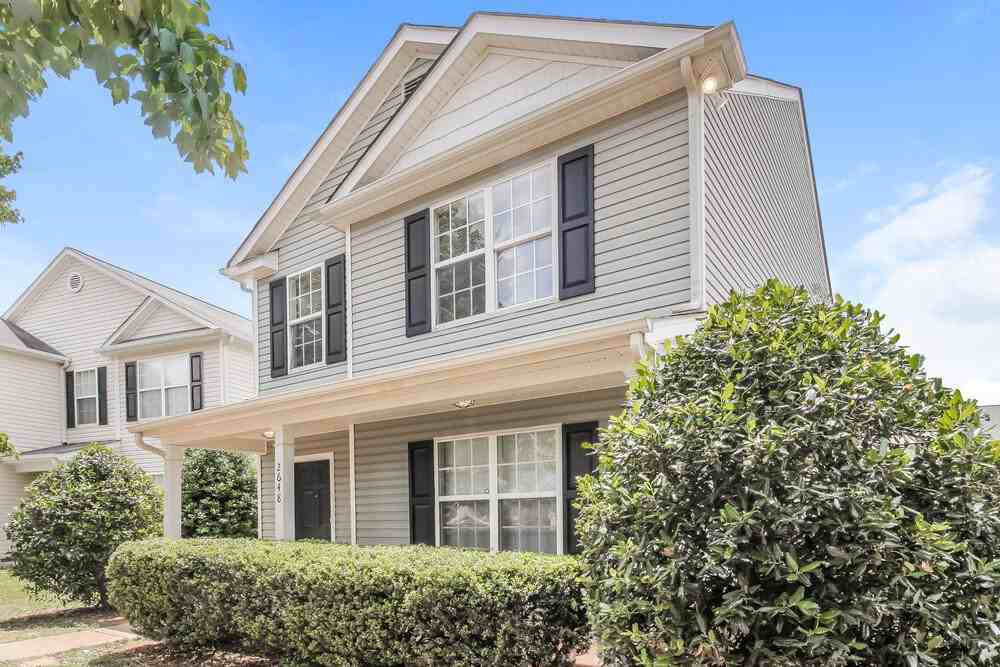 2648 Reid Park Ln - Photo 4 of 17