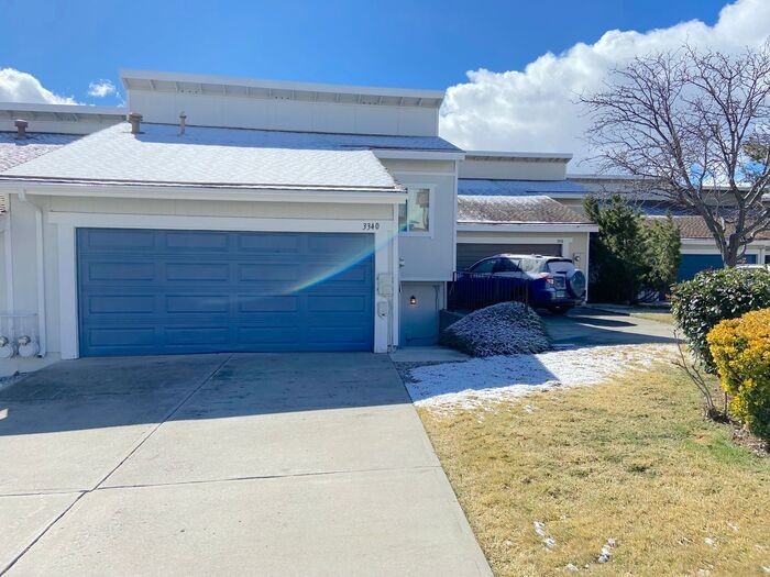 3340 Rosalinda Dr - Photo 3 of 35