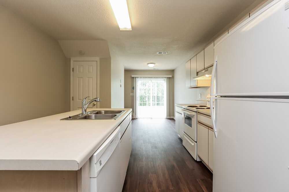 1464 Rochester Dr - Photo 7 of 17