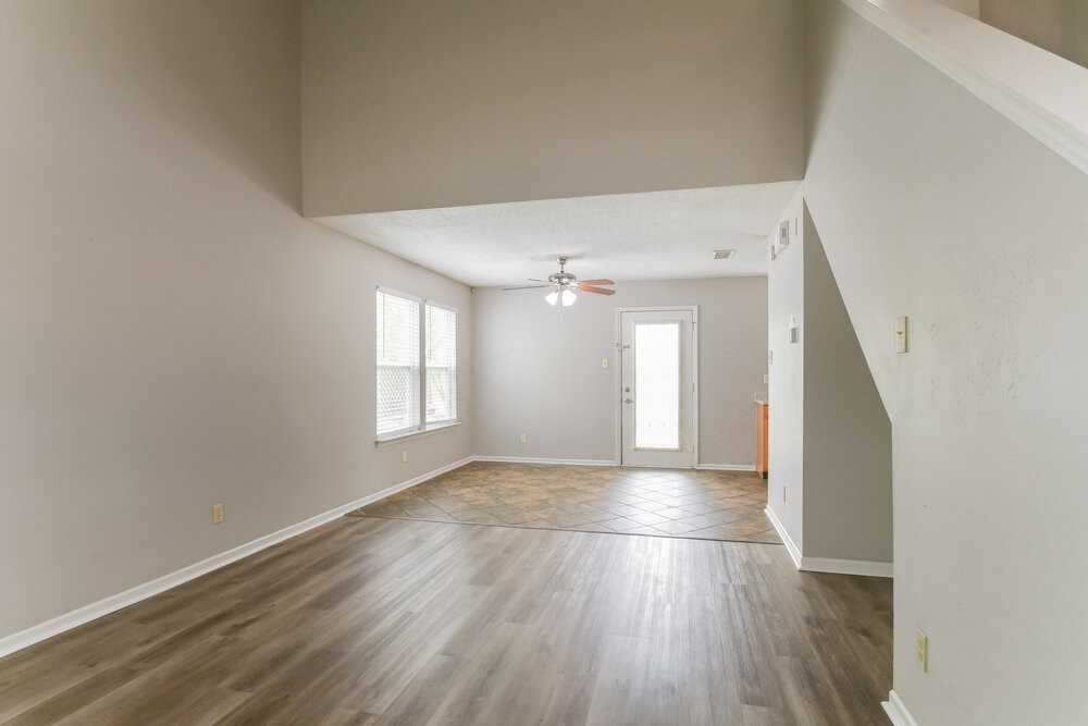 2150 Summer Breeze Way - Photo 5 of 31