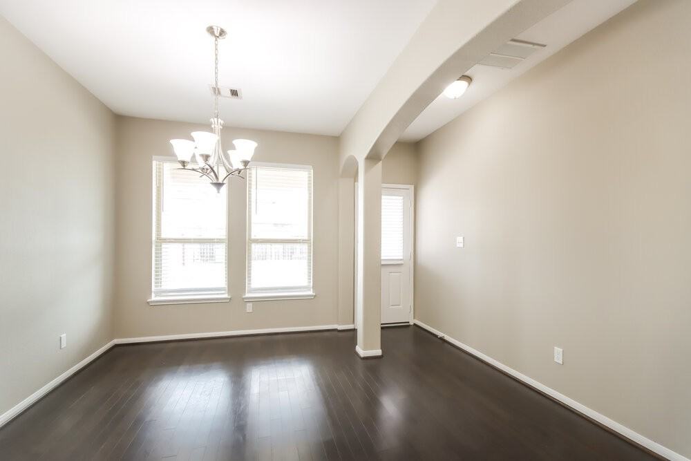 10519 Sun River Falls Dr - Photo 7 of 17