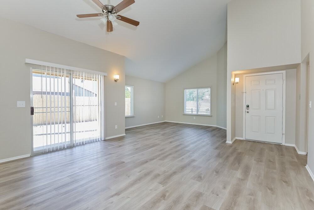 10162 E Stella Rd - Photo 3 of 16