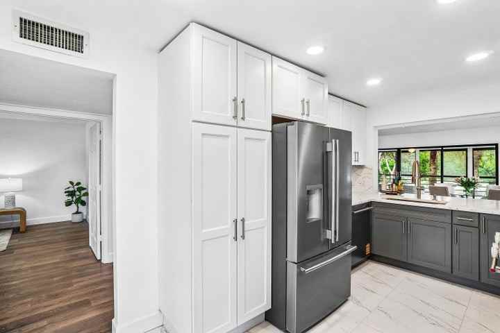 11177 Aspen Glen Drive - Photo 5 of 10