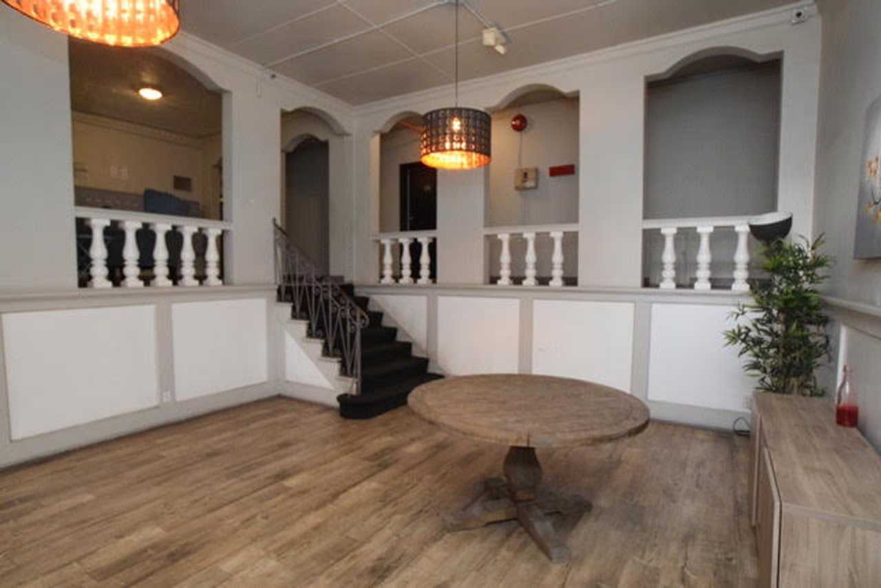GRM - Gramercy Apartments - Photo 3 of 4
