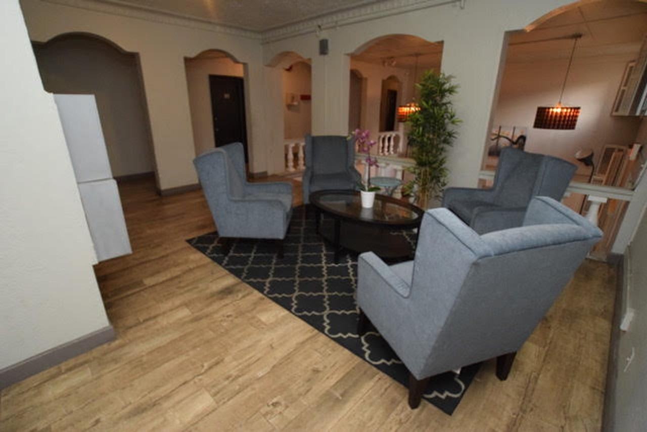 GRM - Gramercy Apartments - Photo 4 of 4