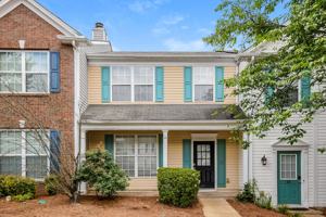 featured image of 23 Highoak Dr Ne