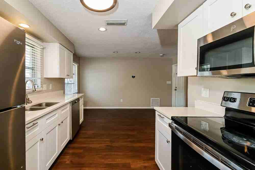 712 Canterbury Rd - Photo 6 of 16