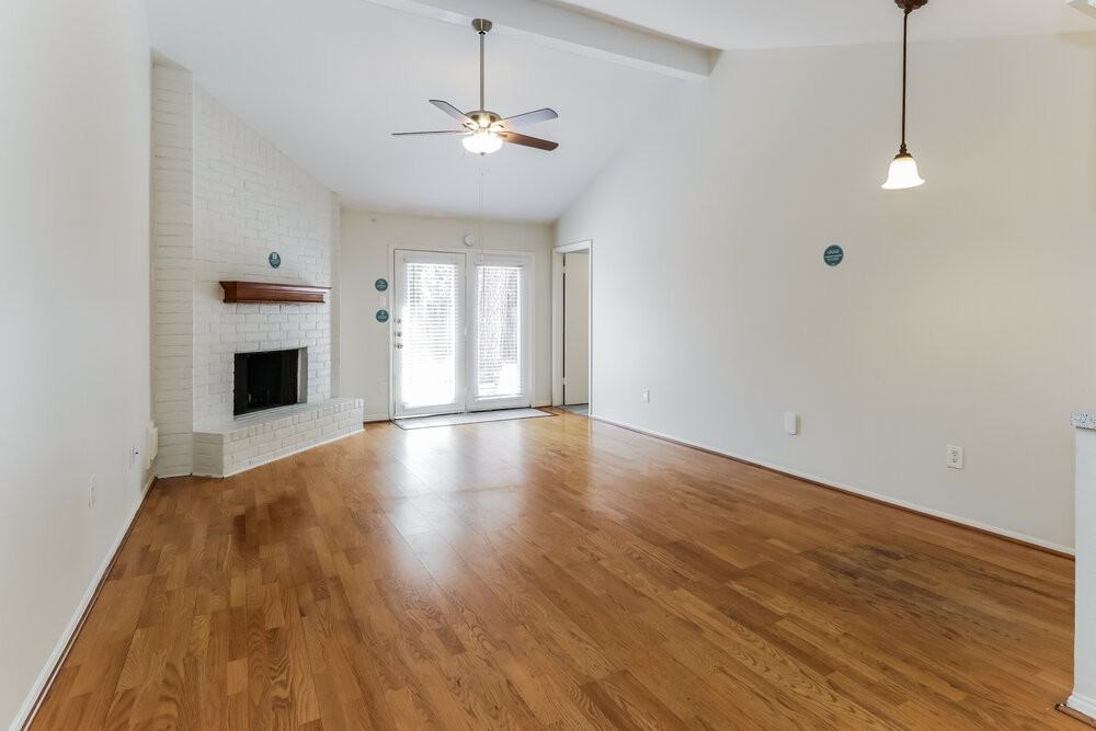 84 Fallshire Dr - Photo 3 of 16