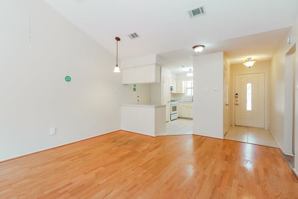 84 Fallshire Dr - Photo 6 of 16