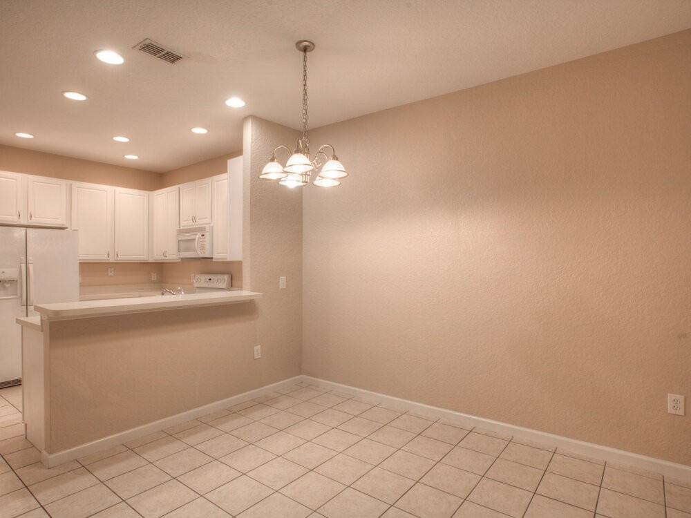 1274 Falling Star Ln - Photo 4 of 17