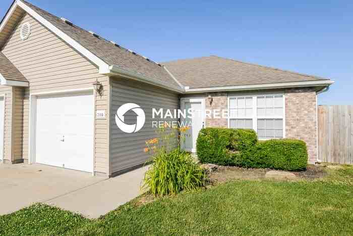 200 Palmer Ct - Photo 2 of 16