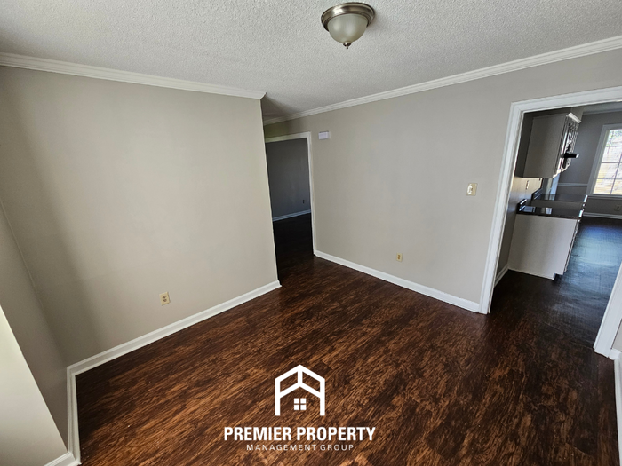 4087 Birch Glen Dr - Photo 3 of 23