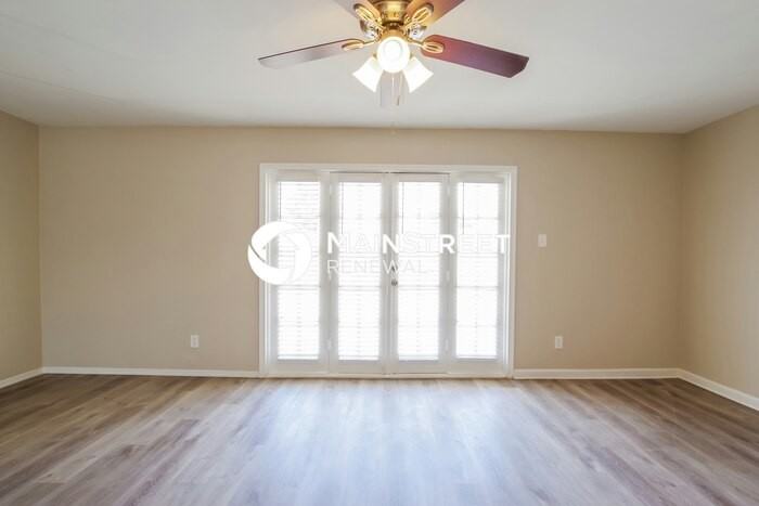 15202 N 38th Ave - Photo 5 of 16