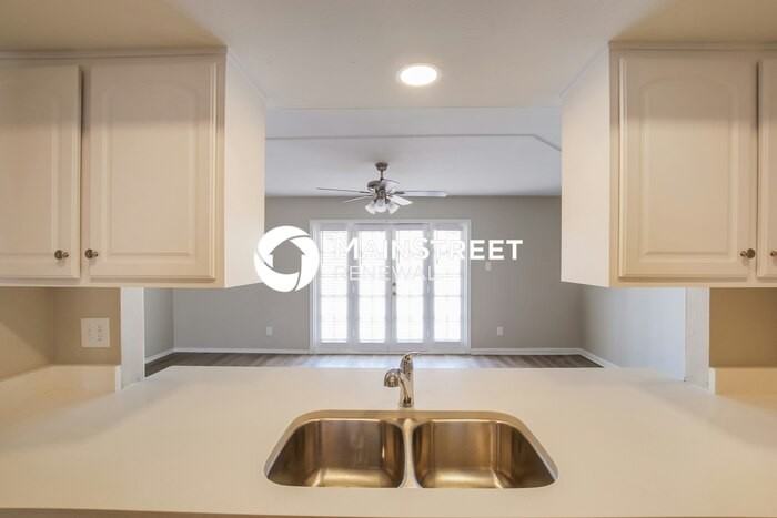 15202 N 38th Ave - Photo 7 of 16