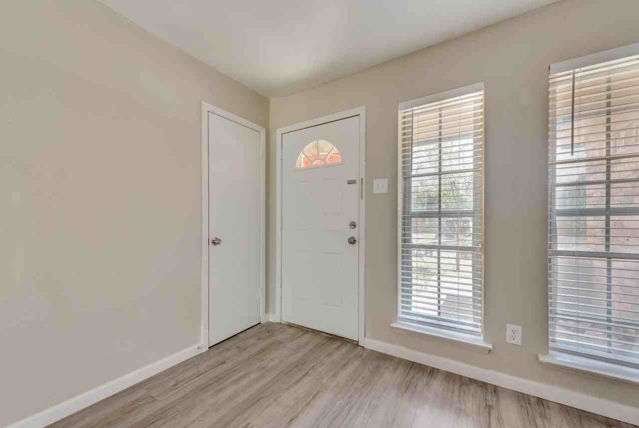 917 Piedmont Dr - Photo 6 of 20