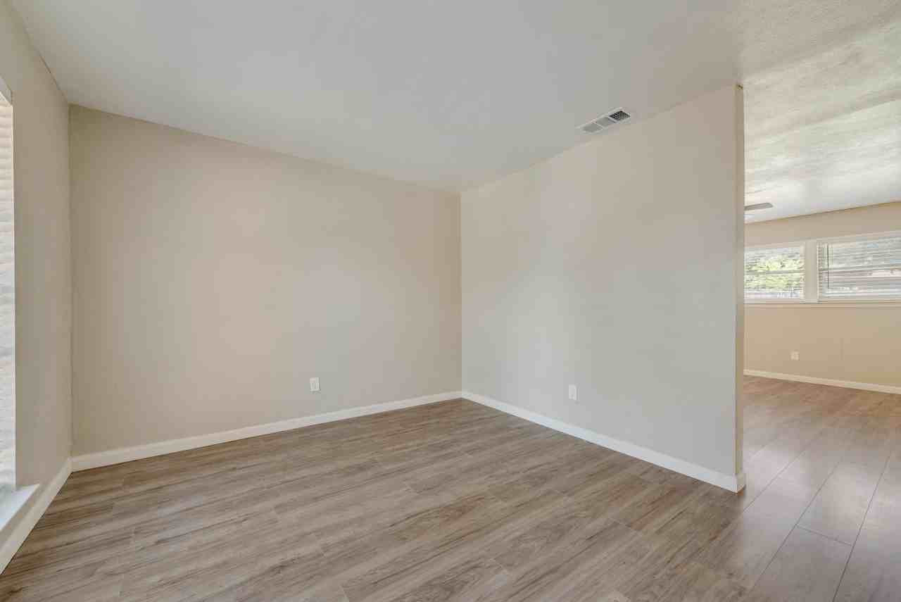 917 Piedmont Dr - Photo 7 of 20