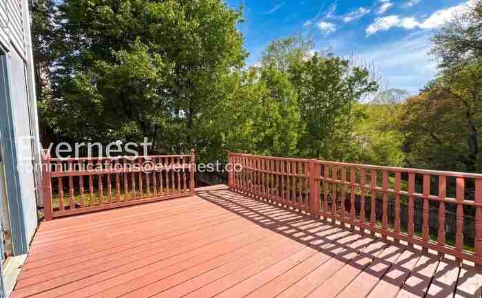 13307 Smoketown Rd - Photo 2 of 7