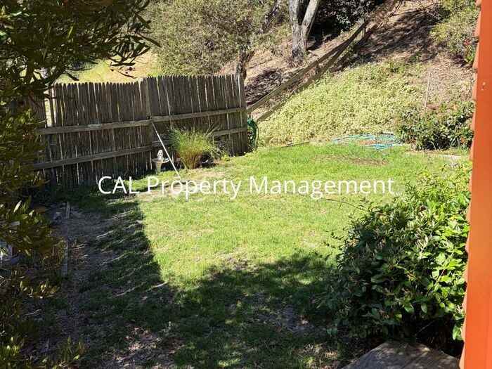 25356 Markham Ln - Photo 7 of 8