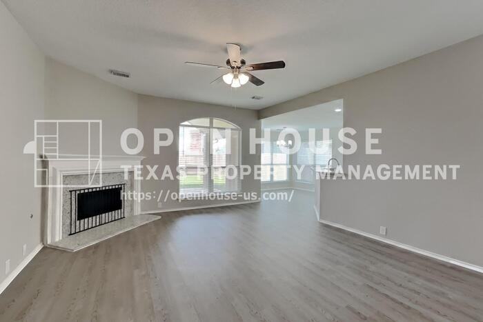 6715 Atasca South Ct - Photo 4 of 20