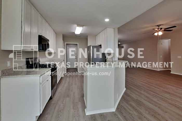 6715 Atasca South Ct - Photo 6 of 20